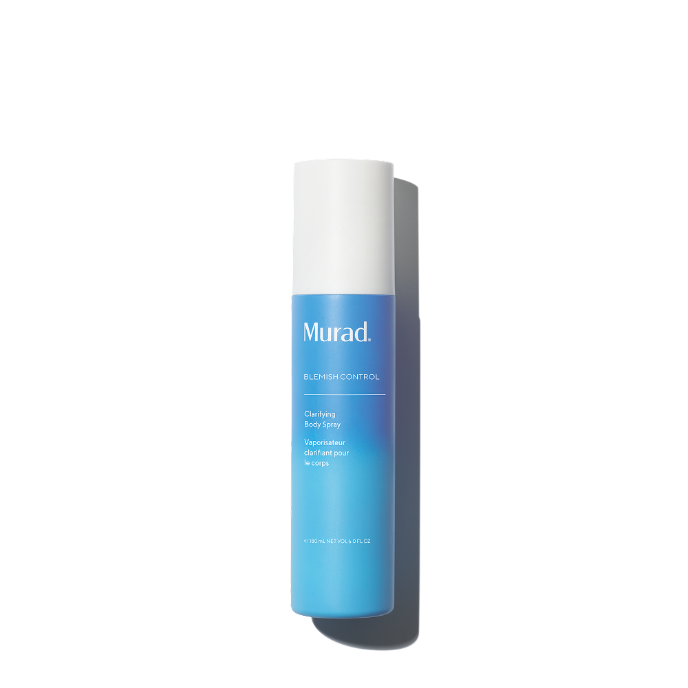 Blauwe fles Murad Clarifying Body Spray voor huidzuivering.